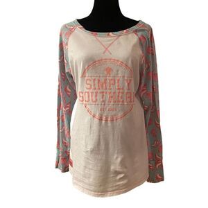Simply Southern Long Sleeve Raglan Top‎ – Size L – Sea Shell Sleeve Print